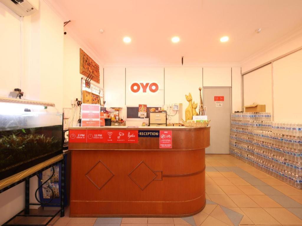 Oyo 1090 Hollitel Hotel Melaka Ngoại thất bức ảnh